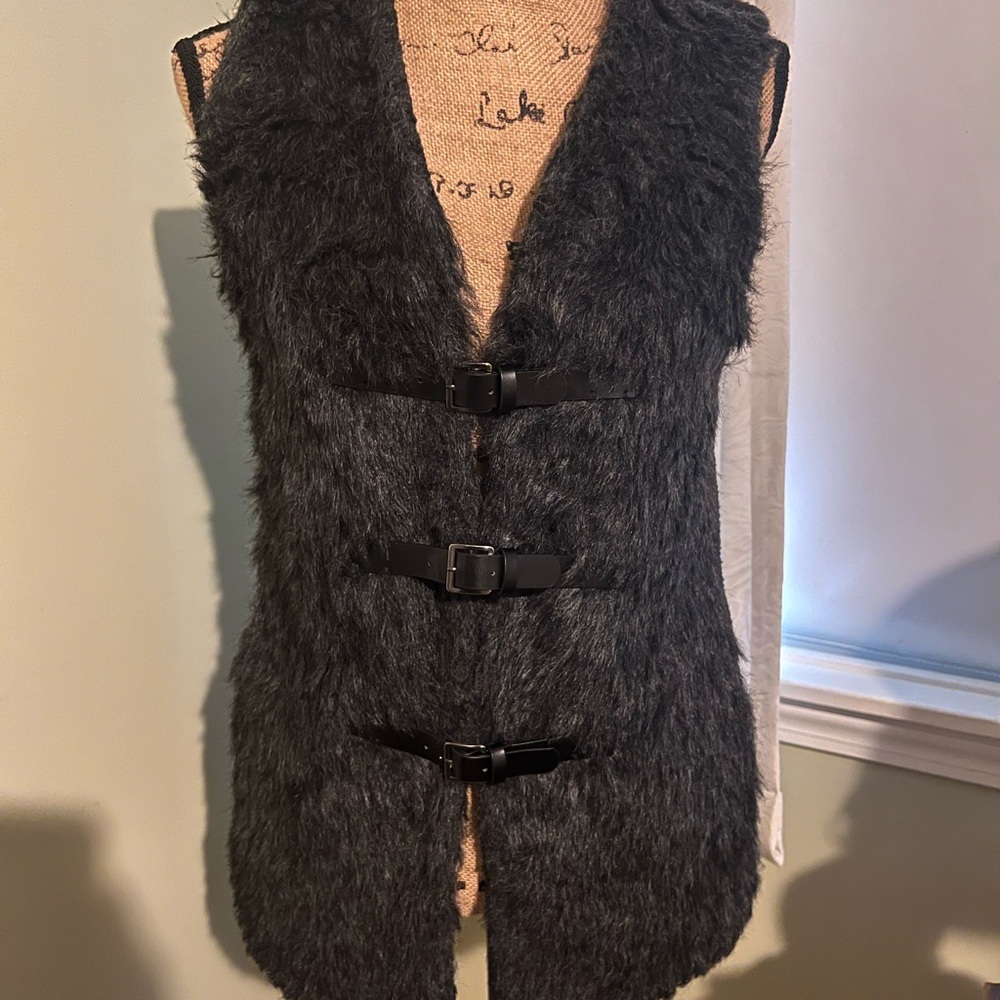Max Studio Women’s Black Faux Fur Vest - Size Small, Exc Condition!